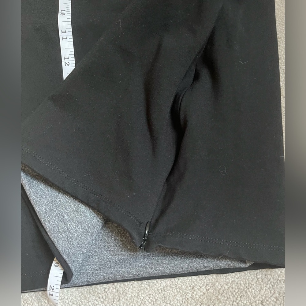 Peabody MoM Black Sleeveless V-Neck Top | Size M | Made in USA - Picture 10 of 10